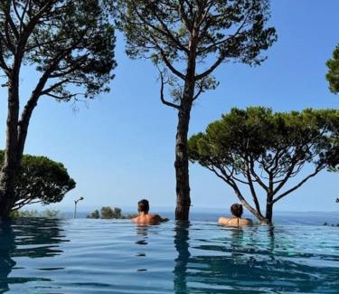 Mont Boron Apartment | Balcon sur la Méditerranée