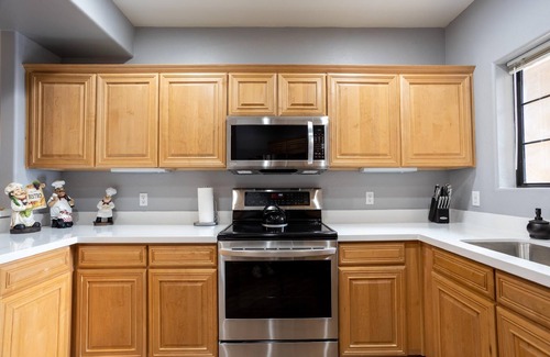 South Scottsdale Condo | Balcony, Heated Pool, Walk to Silverado Golf