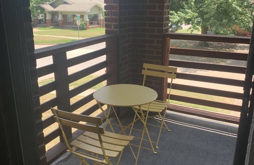 Miller House | Balcony, near OCU & Plaza district and fairgrounds