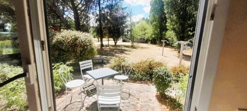 Chateauroux Apartment | Ballade a la lune chalet 2 pers jardin