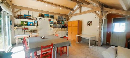 Chateauroux Apartment | Ballade a la lune chalet 2 pers jardin