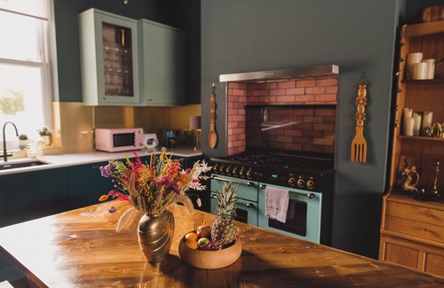 Margate Cottage | BALLARAT HOUSE, pet friendly, character holiday cottage in Margate