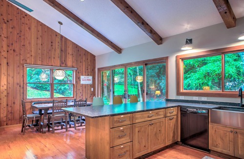 Weaverville House | Ballard Creek House | Creekside Cabin in the Mountains