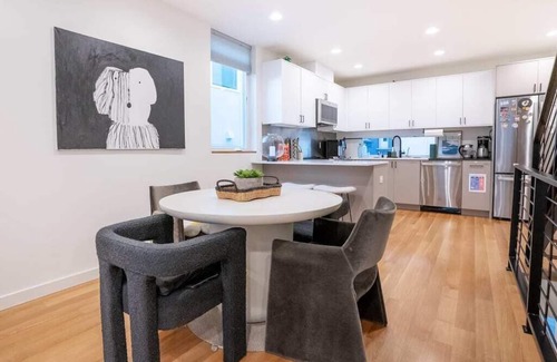 West Woodland House | Ballard's Pet-Friendly Mid Century Home + Rooftop Deck