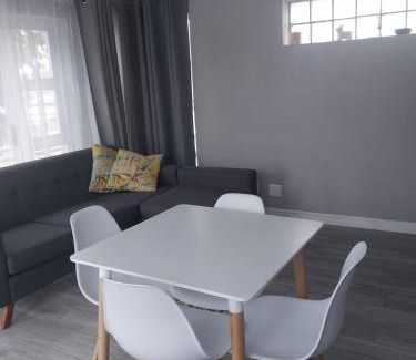 Lansdowne Apartment | Balmoral Apartment