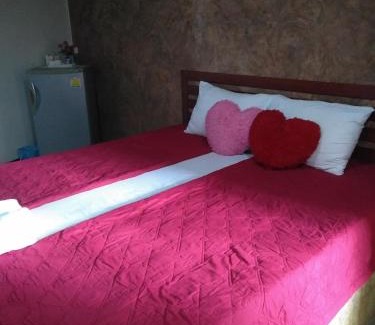 Amphawa House | Ban Khun Rin Homestay