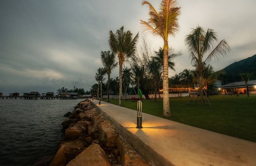 Ham Ninh Villa | Ban Mai Beach Villa Phu Quoc
