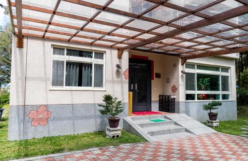 Lugu House | Ban Tian Tao Fang