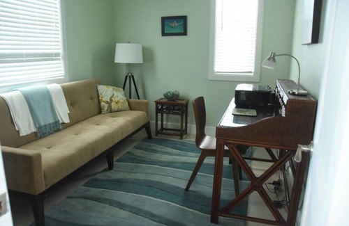 Green Turtle Cay House | Bananaquit - Spectacular House overlooking Bita Bay with a pool