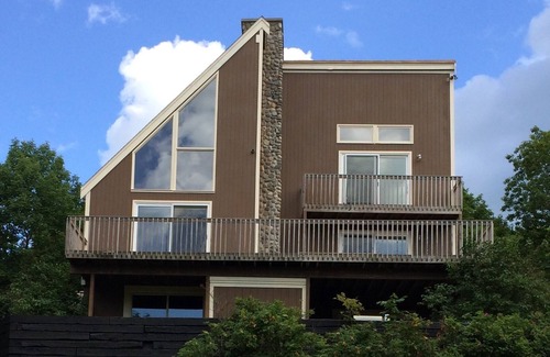 Holden House | Bangor area Contemporary mountaintop with 250 mile views on the way to Acadia