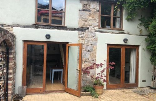 Ashburton House | Bankhouse Stables