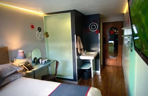 Braamfontein Hotel | Bannister Hotel