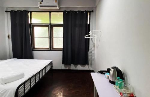 San Chao Pho Suea Apartment | BAO San Chao Pho Sua - BAO ศาลเจ้าพ่อเสือ