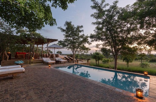 Thorny Bush Game Reserve Ski Chalet | Baobab Ridge