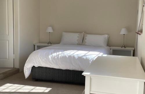 Parkwood Hotel | BaobabSuites