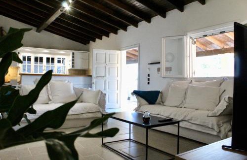 Giannades House | Barbarella Cottage