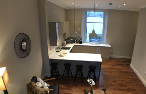 Kelso Apartment | Barclay House is a stylish townhouse apartment set in the heart of Kelso.
