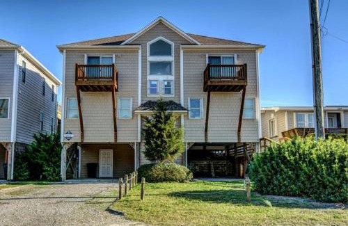 Topsail Beach House | Barefoot Bungalow