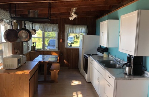 La Pointe House | Barge Bay - Home with 400 Feet of Sand Beach Steps Away!