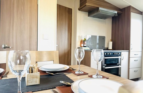 Flamborough House | Barn Owl Lodge, Thornwick Bay