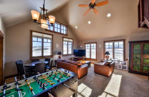 Grand Elk Ranch House | Barnwood Beauty at Grand Elk- Pet Friendly- Hot Tub Private Golf Ski Games