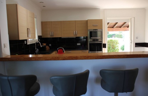 Baron Villa | Baron Gard single-storey villa with swimming pool