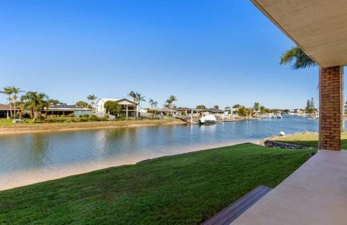 Mooloolaba Apartment | Barooga1- Mooloolaba Canal Front Apartment