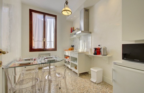 San Polo Apartment | BAROQUE~Venetian