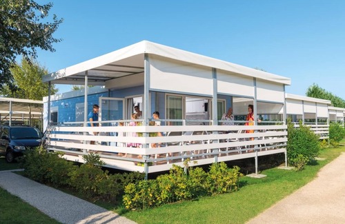 Scardovari House | Barricata Holiday Village Mobilehome Saturno 3XL für 9 Personen