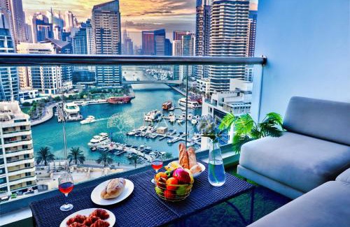 Dubai Marina Apartment | Barsana - Premier 3Bed Suite - Marina & Sea Views