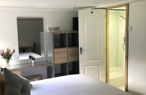 Pancrasweek Bed & Breakfast | Barton Gate Farm Guesthouse