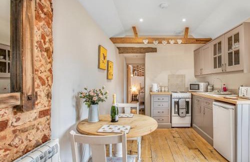 Foxley House | Barwick Lodge