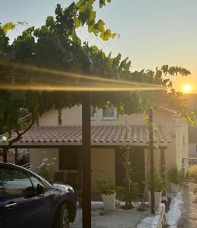 Spanokhorion House | Basil & Sunrise