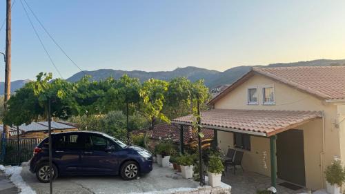 Spanokhorion House | Basil & Sunrise