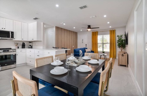 Saint Cloud House | Basketball + Firepit + 20mi to Disney + in dwtn!