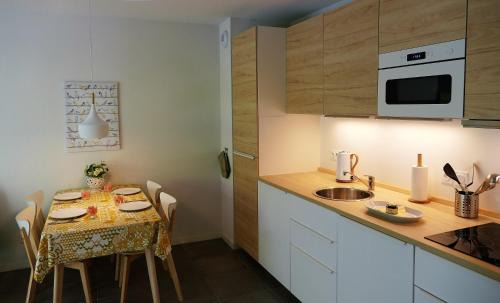 Cambo-les-Bains Apartment | BaskoParadis I Apt I Central I Calme I Lumineux I Lit 160 I Terrasse I Jardin