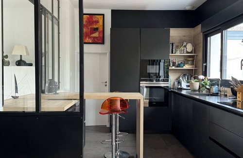 Andernos-les-Bains Villa | Basque villa with pool