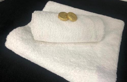 Southampton House | Bassett Avenue - Superking Room