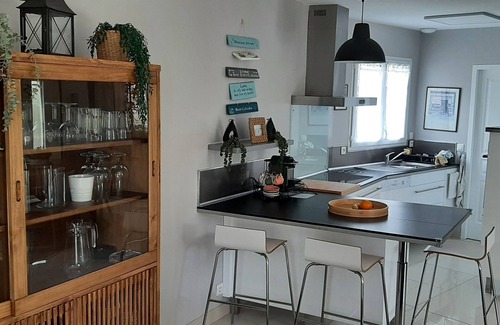 Lanton House | Bassin d'Arcachon, air-conditioned vacation home in a quiet location near the beach