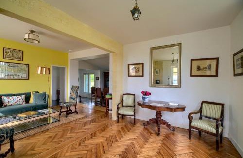 Labarde House | Bastide de Siran