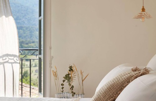 Oppede House | Bastide du Mourre - Fontenille Collection