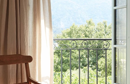 Oppede House | Bastide du Mourre - Fontenille Collection