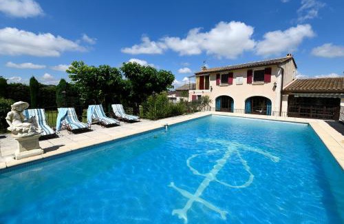 Oppede House | Bastide Les Basses Royères