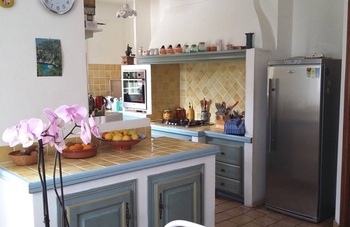 Ventabren Villa | Bastide with swimming pool, quiet location near Aix en Provence