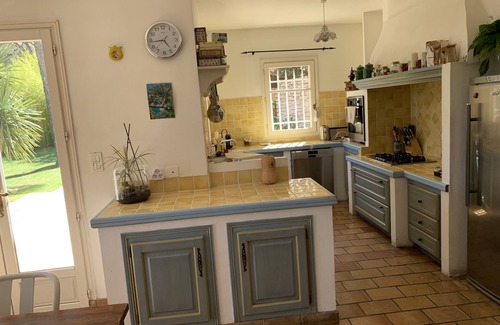 Ventabren Villa | Bastide with swimming pool, quiet location near Aix en Provence