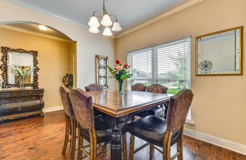 Broadmoor House | Baton Rouge Retreat with Patio, Grill and Fire Pit!