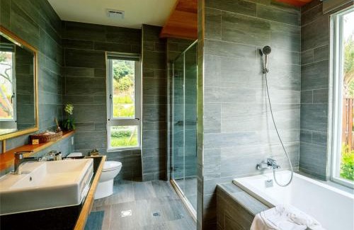 White Sand Beach Bed & Breakfast | Bay Forest Boutique B&B