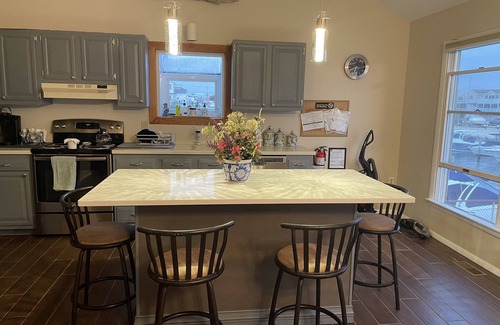 Beach Haven Gardens House | Bay front in Beach Haven Terrace-3 boat slips, game room tons of new renovations