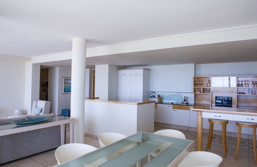 Camps Bay Villa | Bay Reflections - Luxury Serviced Apartments