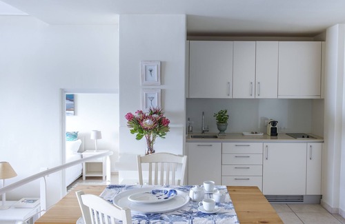 Camps Bay Villa | Bay Reflections - Luxury Serviced Apartments